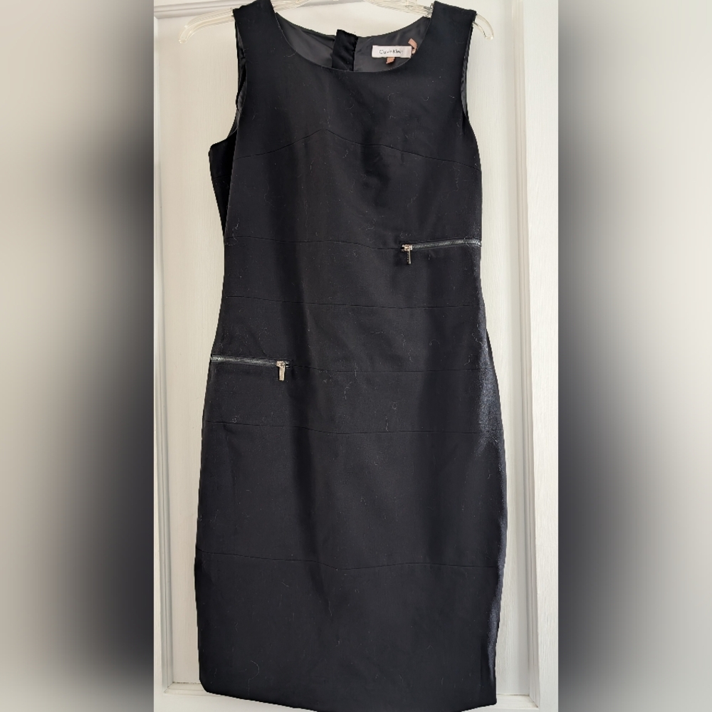 Calvin Klein Size 4 Black Dress with Zipper Accents